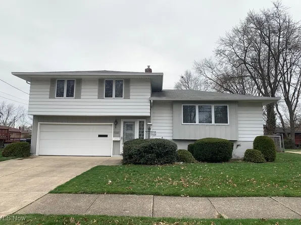 13628 Holland Rd, Brookpark, OH 44142