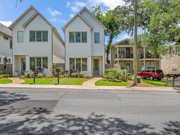 4th image of 1261 N Duval St