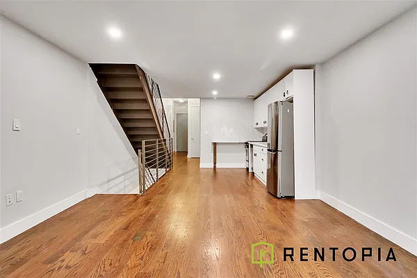 Rented by Rentopia | media 25