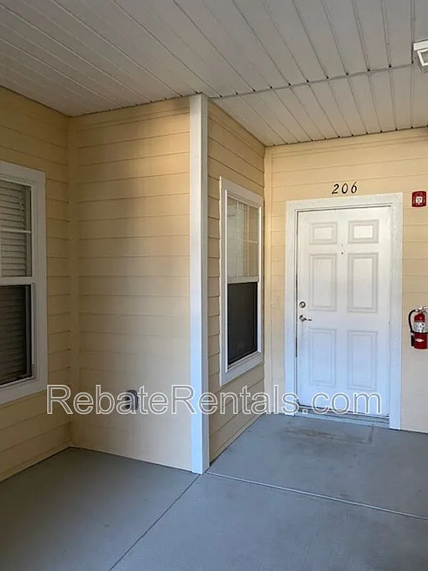 Building Photo - 5006 Key Lime Dr #206