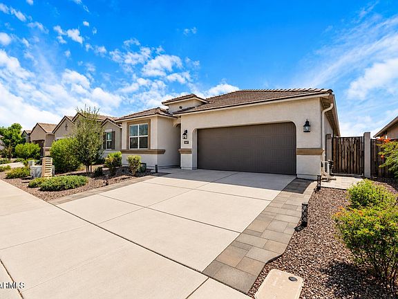 3rd image of 2467 W Shanley Avenue