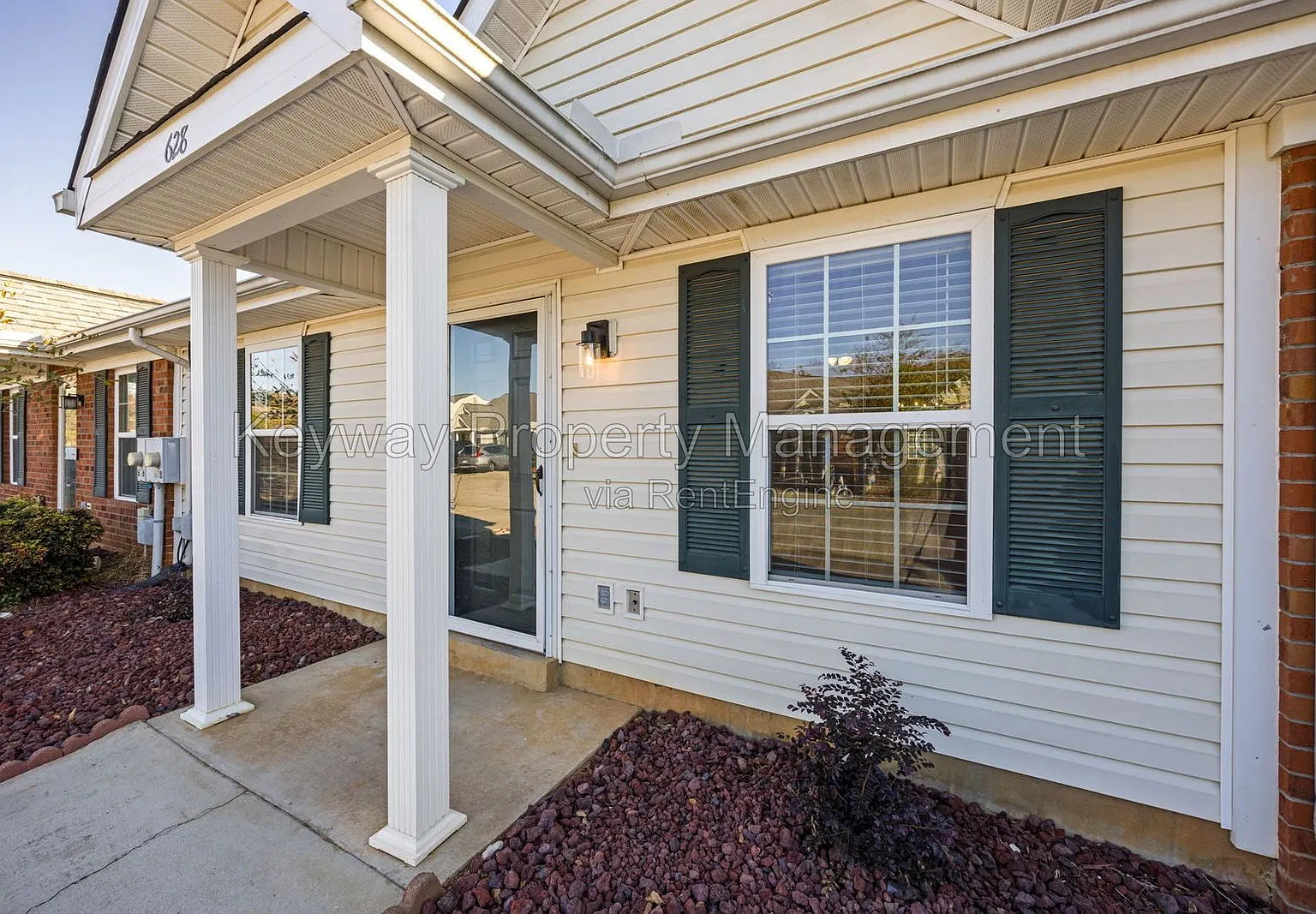 2 bed, 2.0 bath, 1092 sqft, $1,490 — Photo 3