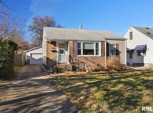 2517 S Pasfield St, Springfield, IL 62704