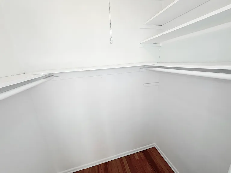 235 E California Blvd — Photo 43