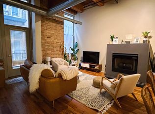 1500 W Monroe St APT 317, Chicago, IL 60607