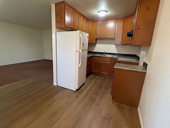 4th image of 3205 Brookdale Ave #1