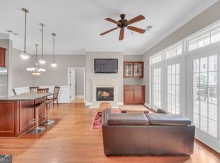 11 Perimeter Ctr E #E-1115, Atlanta, GA 30346