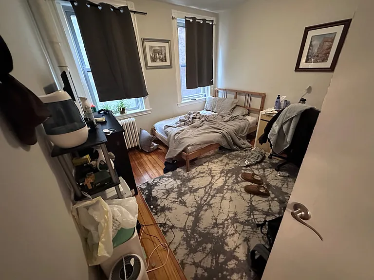220 Hanover St #7 — Photo 22