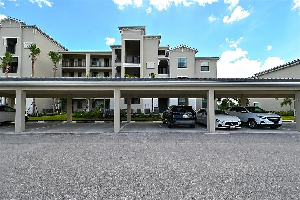 3 bed, 2.0 bath, 1500 sqft, $3,200 — Photo 1