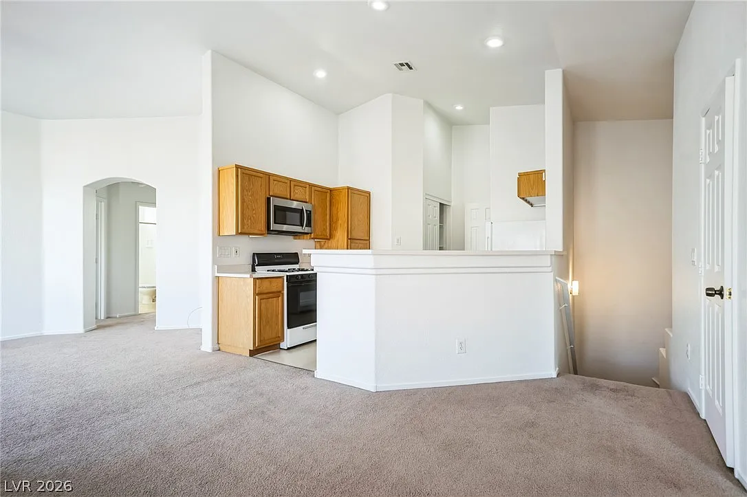 2 bed, 2.0 bath, 1189 sqft, $1,400 — Photo 3