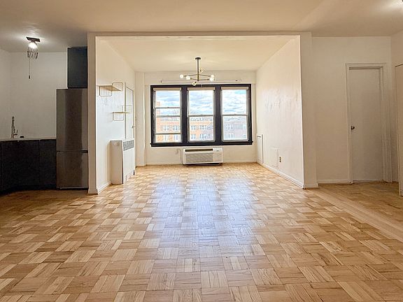 3rd image of 2500 Q St NW APT 529