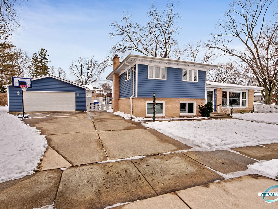 1st image of 1522 Lakeside Dr