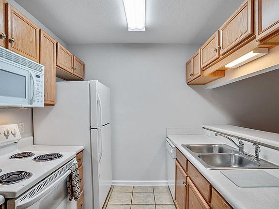 5th image of 2738 W Tharpe St APT 306