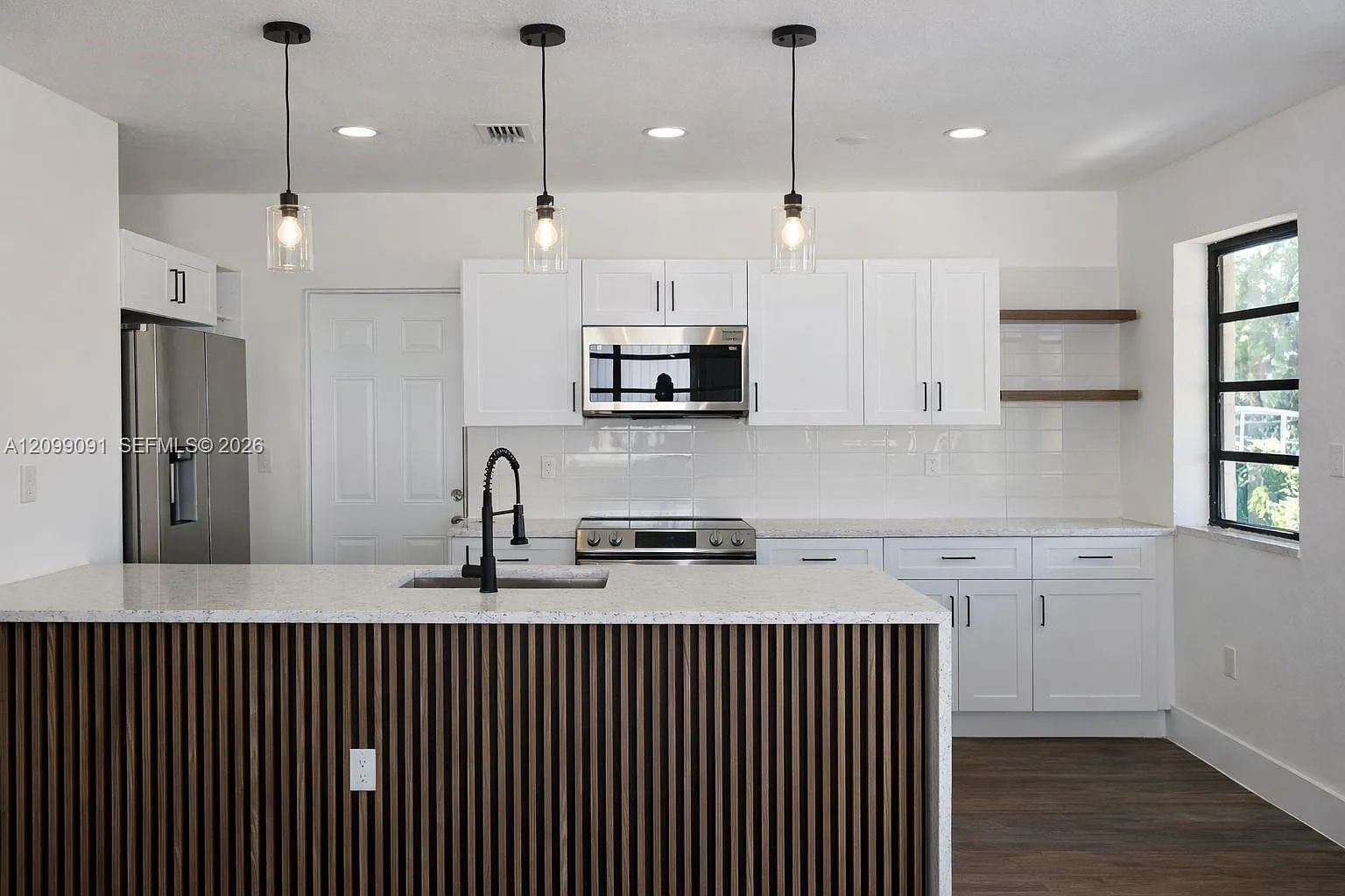Belvedere Addn — Photo 4