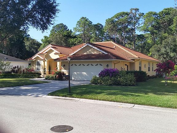 2nd image of 8032 Desoto Woods Dr