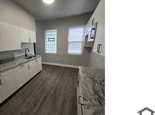 418 W 66th St #1, Chicago, IL 60621