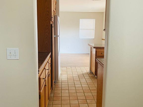 5th image of 8228 Moradi Ave