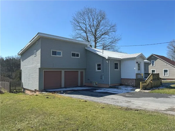 247 W Main St, Watertown, NY 13601