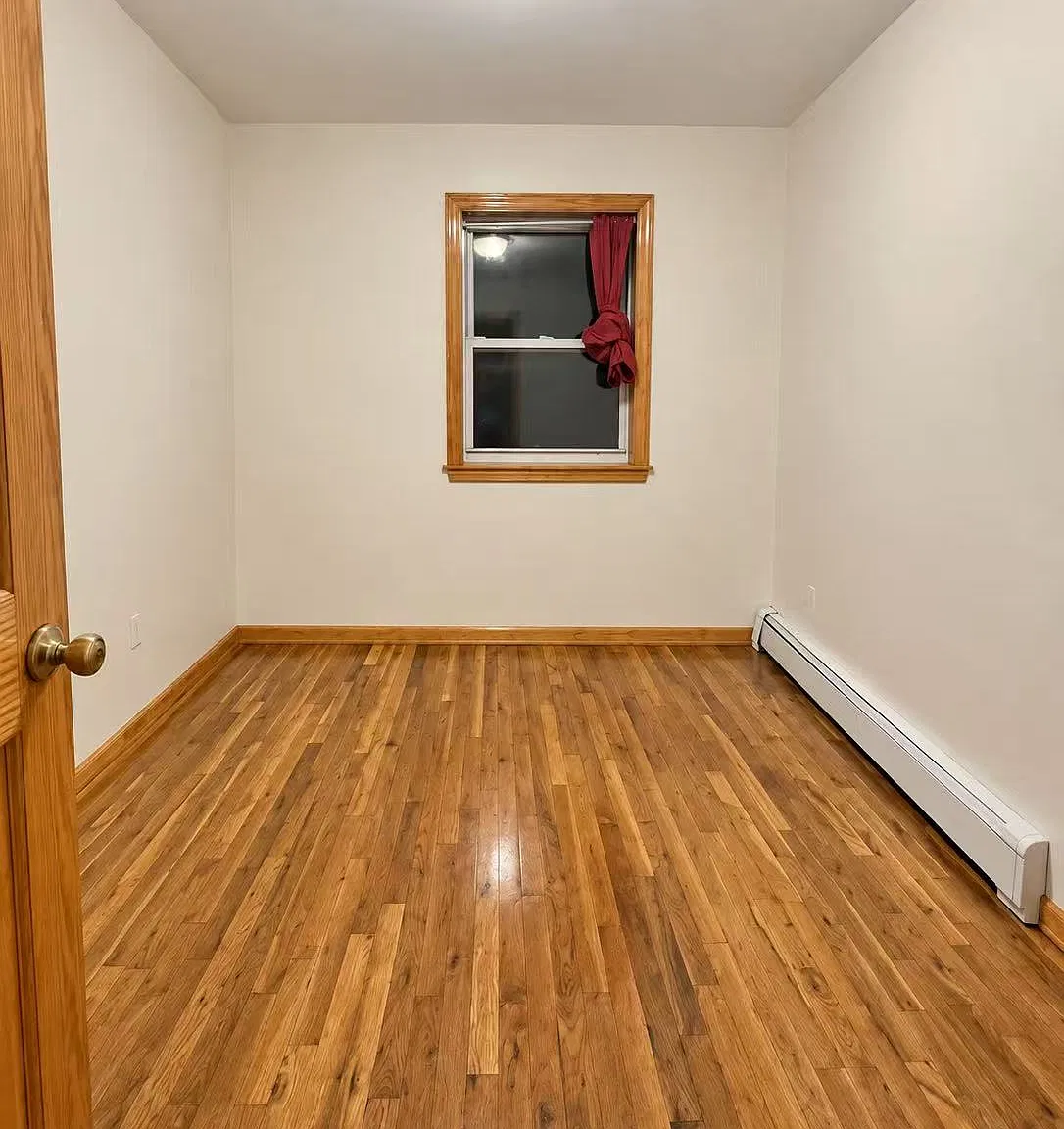 3 bed, 1300 sqft, $2,900 — Photo 3