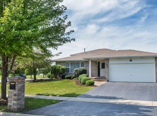 227 Chestnut Ln, Bolingbrook, IL 60490