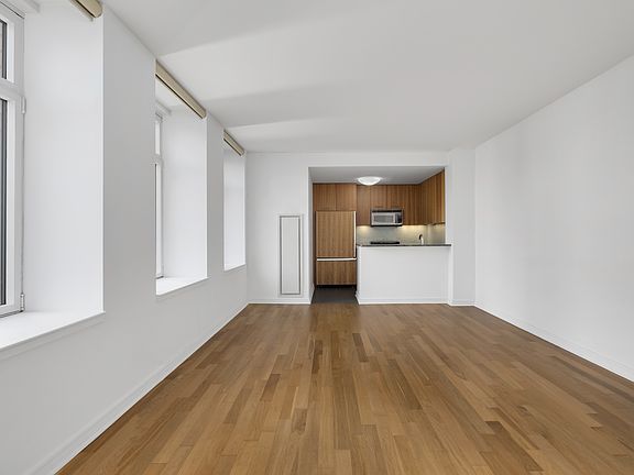 4th image of 11 E 29th St APT 15B