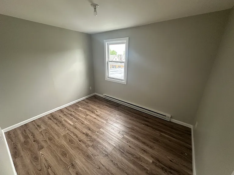 218 Hansbury Ave #3 — Photo 4