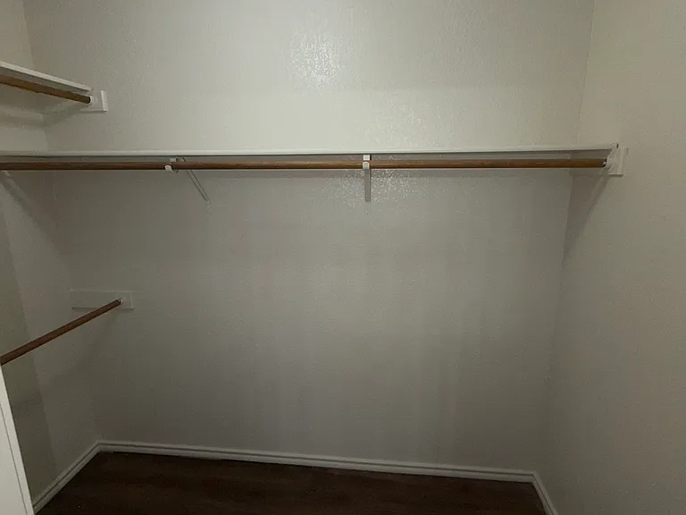 4802 Silver Wood Ct — Photo 7