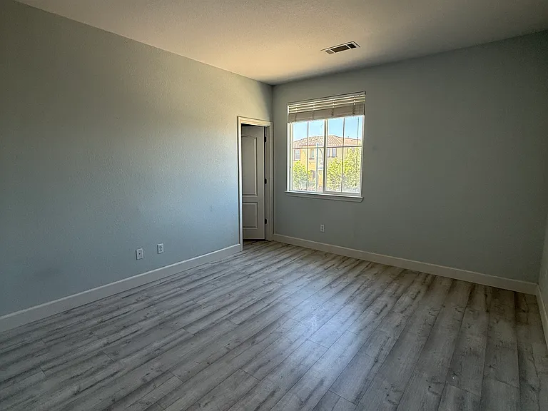 3929 Clay Bank Rd — Photo 28