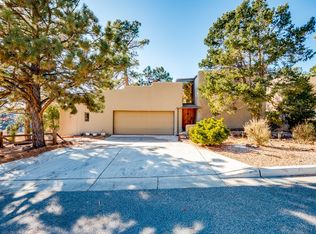 1744 Camino Uva, Los Alamos, NM 87544