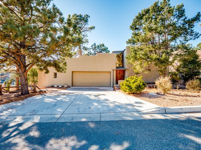 1744 Camino Uva, Los Alamos, NM, 87544
