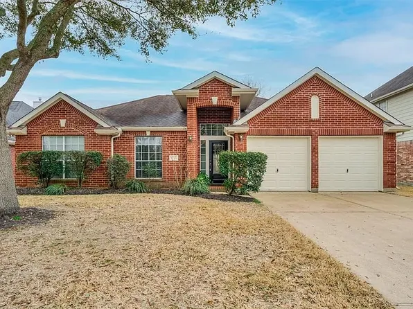 11004 Thornwood Dr, La Porte, TX 77571