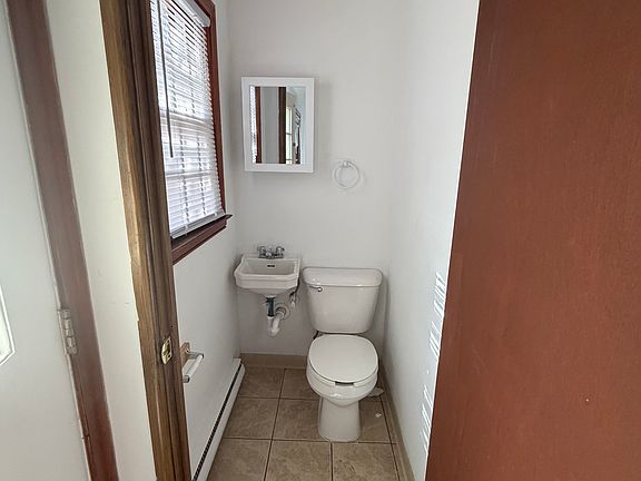 3rd image of 73-83 W Helen St #F