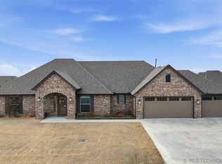 14128 N 70th East Ave, Collinsville, OK 74021