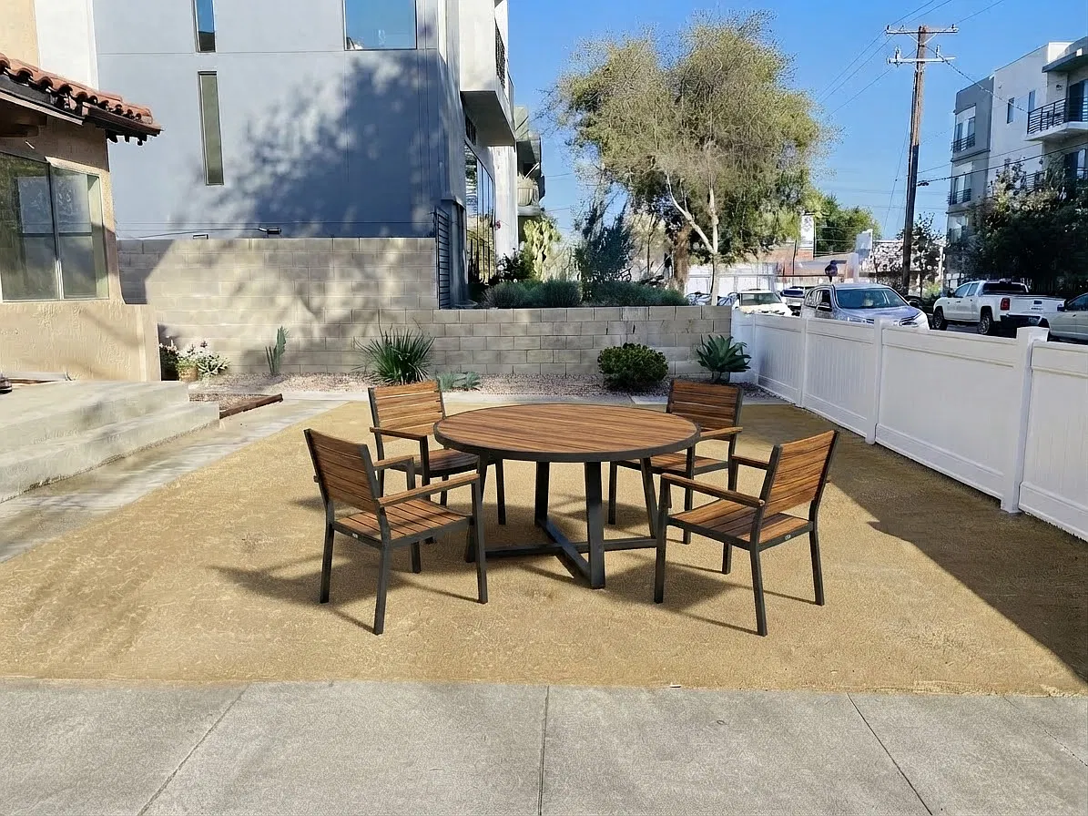 1 bed, 700 sqft, $1,995 — Photo 2