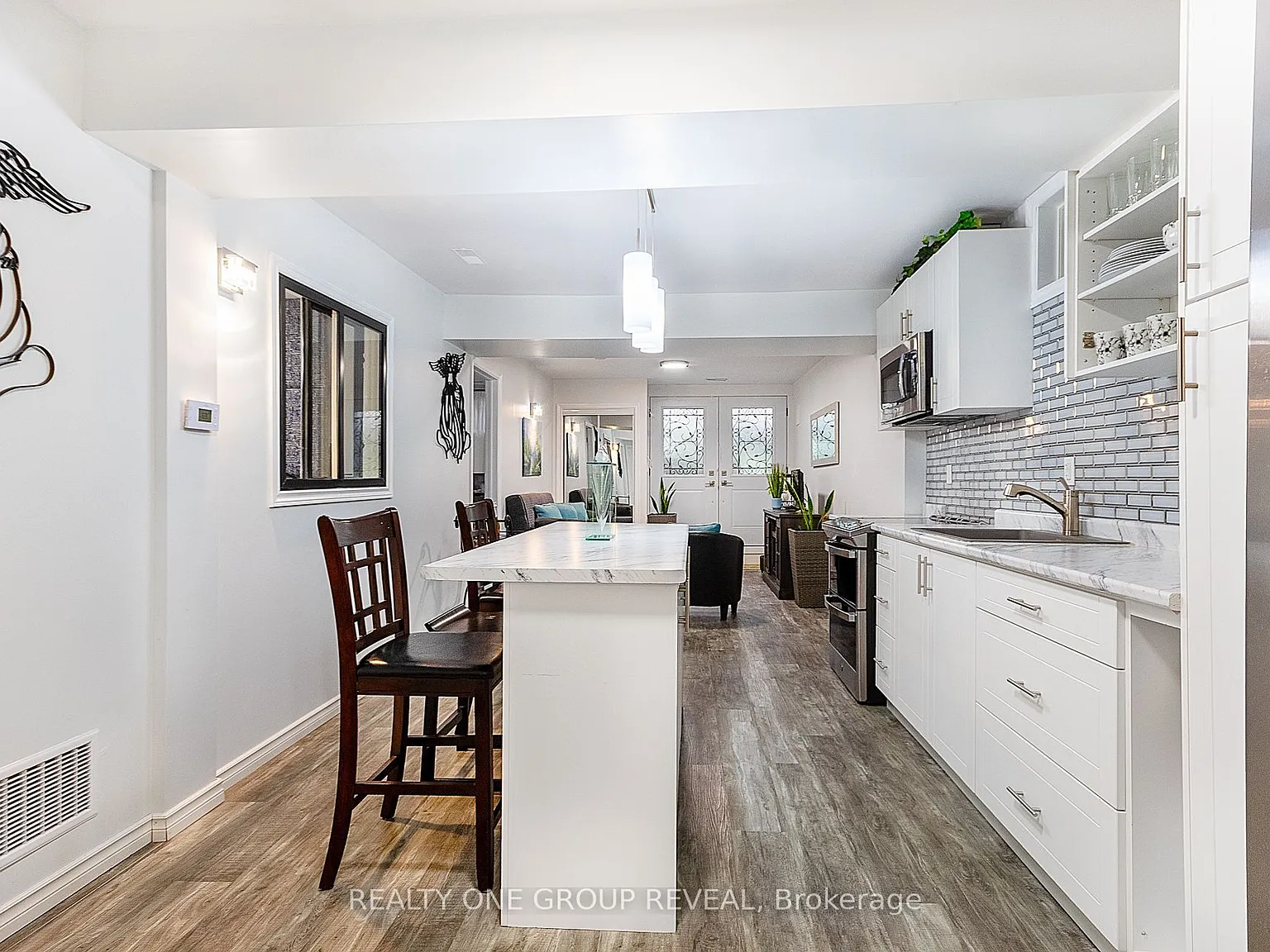3 bed, $3,200 — Photo 3