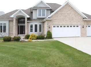 5159 Queen Victoria Dr, Kalamazoo, MI 49009