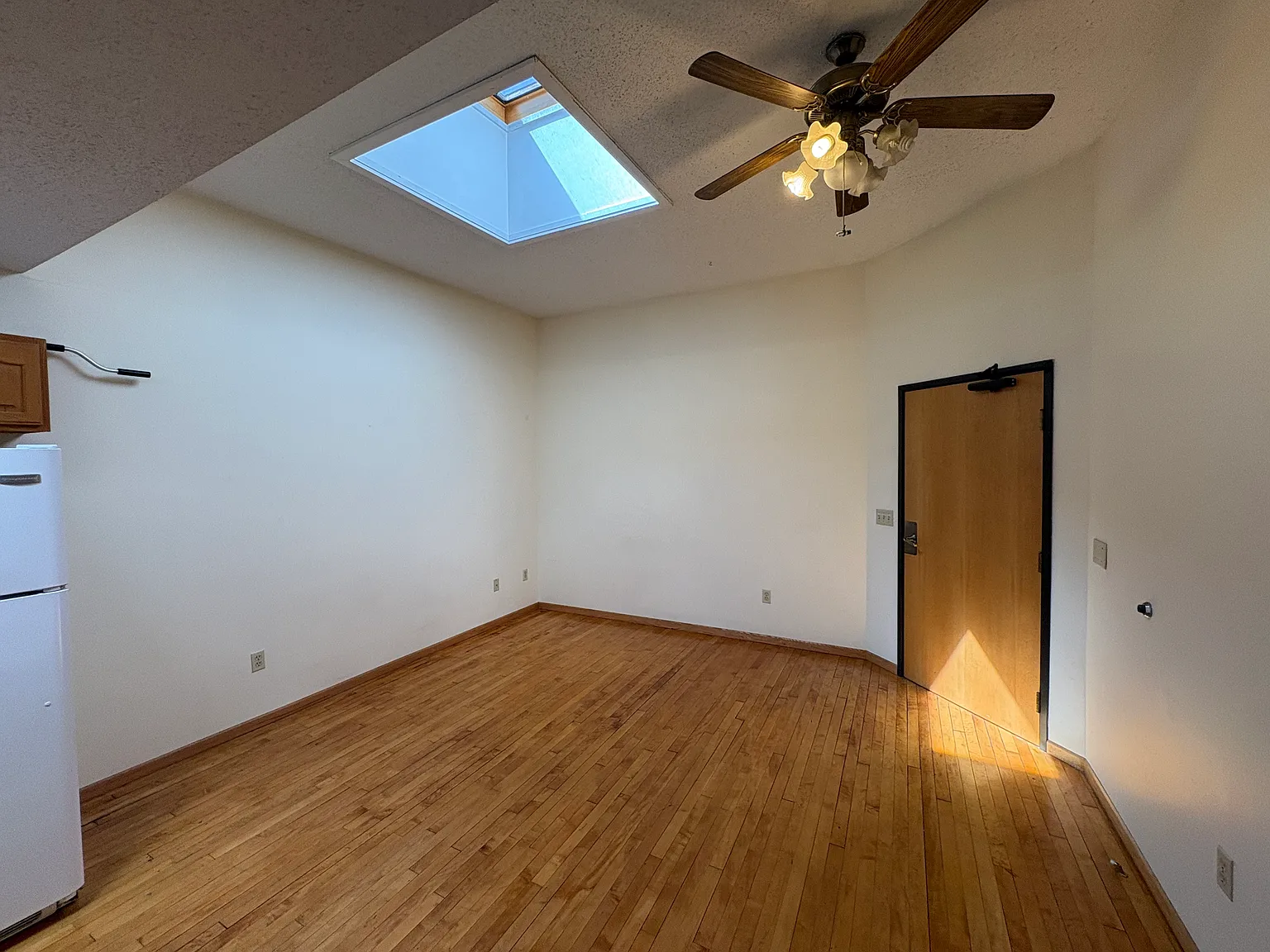2 bed, $975 — Photo 3
