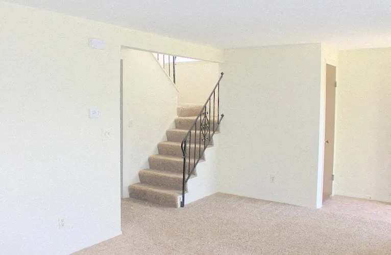 7705 Mount Hood — Photo 1