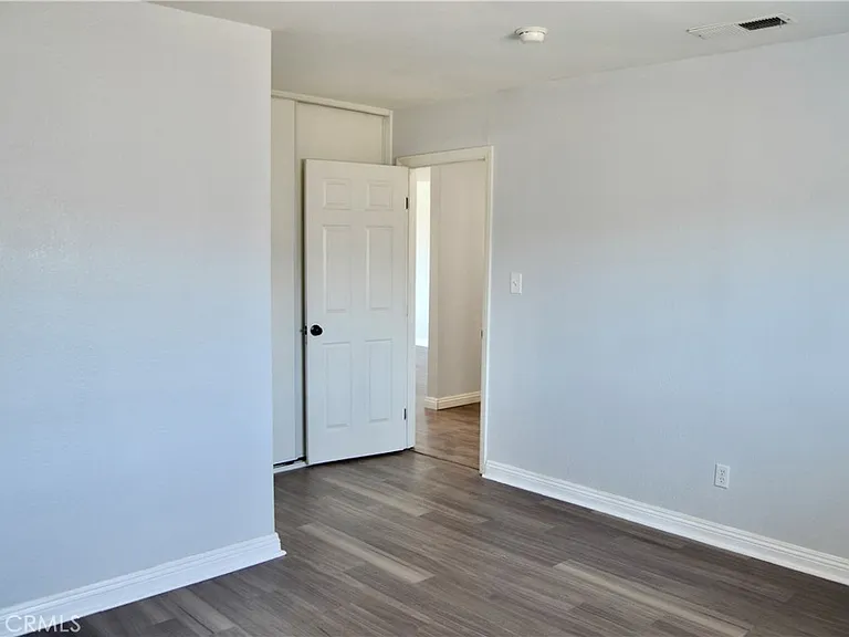 894 N Orange St — Photo 21
