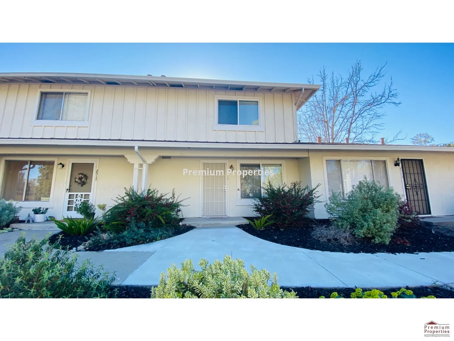 2515 Twin Creeks Dr photo 1