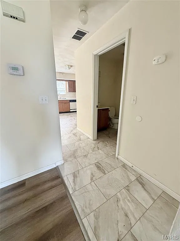 3 bed, 3.0 bath, 1428 sqft, $1,850 — Photo 4