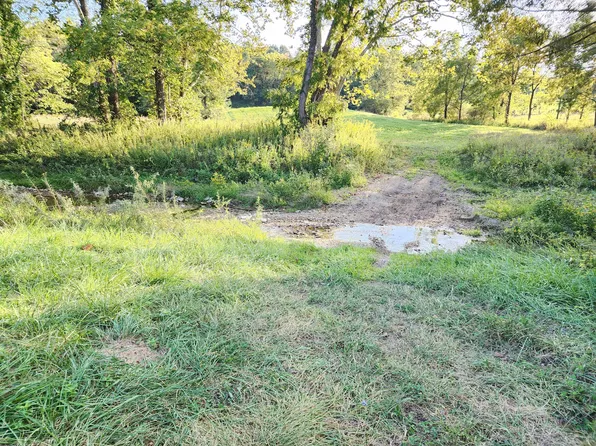 5198 W Columbia Rd, Connersville, IN 47331