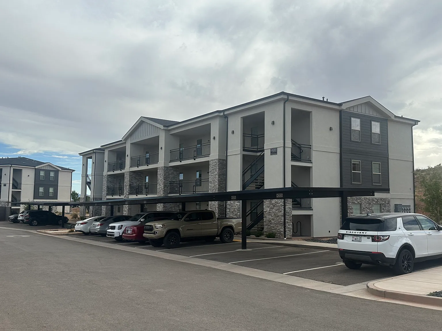 2 bed, 925 sqft, $1,450 — Photo 3