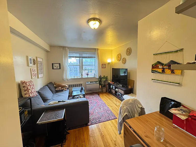 329 E 63rd St #6J — Photo 2