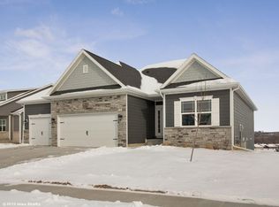 1407 S 5th St, Adel, IA 50003