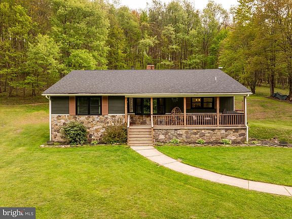 4th image of 2254 Garrett Rd