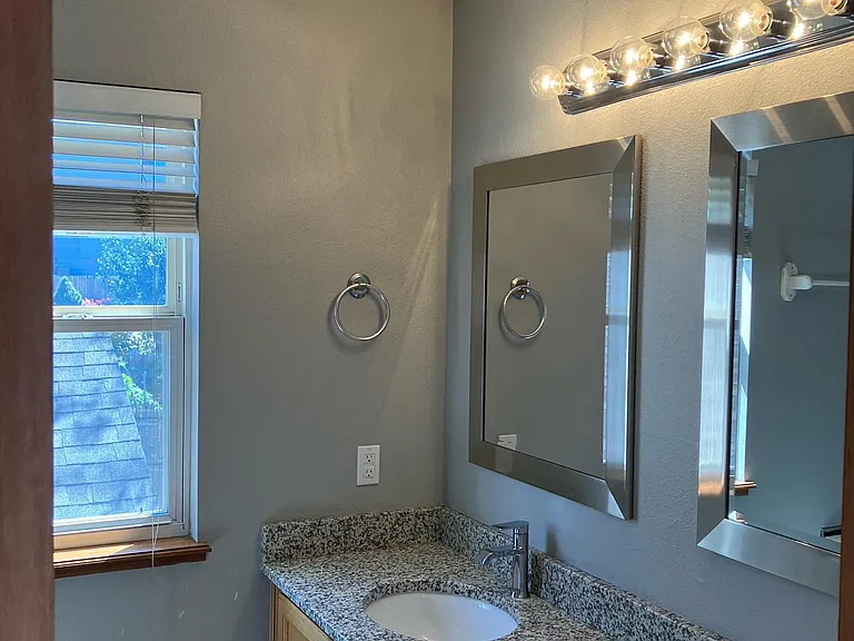 2726 Lear Dr — Photo 26
