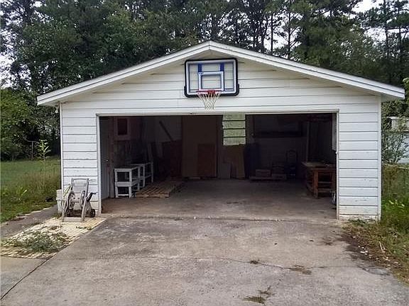 4th image of 787 Sherwood Dr