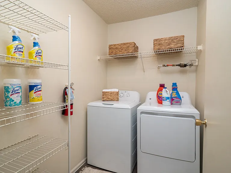 Stoneridge Apartments — Photo 28