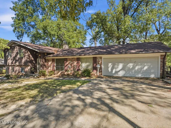 166 Elms Court Cir, Jackson, MS 39204